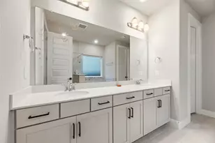 17828 Hanson Ridge Dr, Conroe, TX 77316 - Photo 13