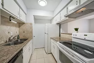 6402 Del Monte Dr, Houston, TX 77057 - Photo 7