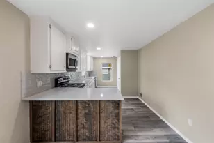 726 10th Ave N, Texas City, TX 77590 - Photo 13