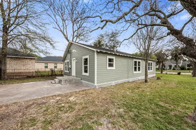 726 10th Avenue N, Texas City, TX 77590 - Photo 25