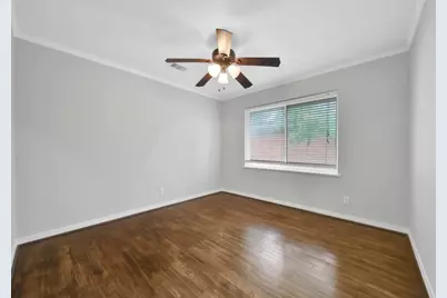 10406 Woodwind Drive, Houston, TX 77025 - Photo 15