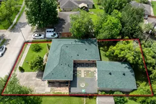 10406 Woodwind Dr, Houston, TX 77025 - Photo 3