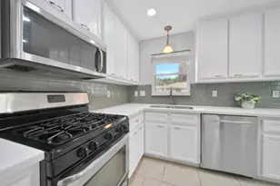 10406 Woodwind Dr, Houston, TX 77025 - Photo 11