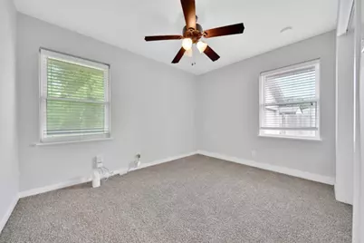 10406 Woodwind Drive, Houston, TX 77025 - Photo 19