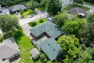 10406 Woodwind Dr, Houston, TX 77025 - Photo 23