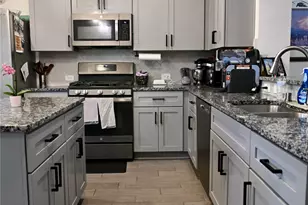 2570 Turberry Dr, West Columbia, TX 77486 - Photo 15