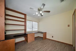 12346 Gainsborough Dr, Houston, TX 77031 - Photo 21