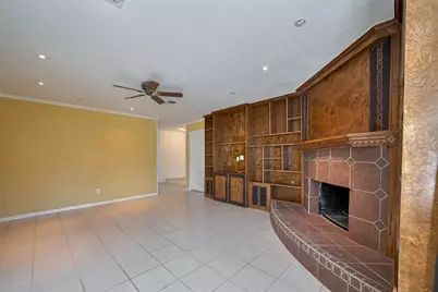 12346 Gainsborough Drive, Houston, TX 77031 - Photo 7