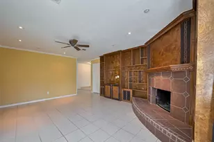 12346 Gainsborough Dr, Houston, TX 77031 - Photo 7