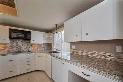 12346 Gainsborough Drive, Houston, TX 77031 - Photo 13