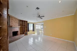 12346 Gainsborough Dr, Houston, TX 77031 - Photo 5