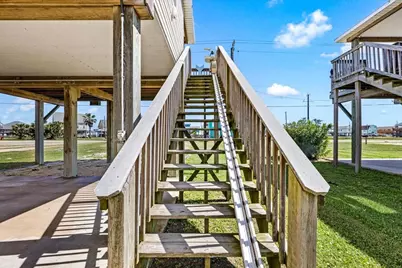 2811 Blue Water Highway, Surfside Beach, TX 77541 - Photo 5