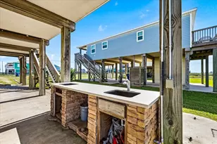 2811 Bluewater Hwy, Surfside Beach, TX 77541 - Photo 35