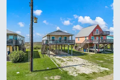 2811 Blue Water Highway, Surfside Beach, TX 77541 - Photo 3