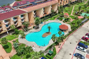 9520 Seawall Blvd, Galveston, TX 77554 - Photo 19
