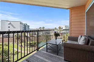 9520 Seawall Blvd, Galveston, TX 77554 - Photo 11