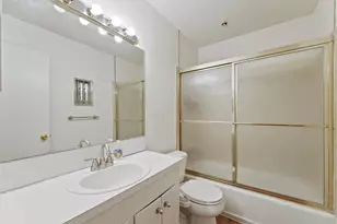 2503 McCue Rd, Houston, TX 77056 - Photo 13