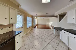 4422 Hardwood Glen Dr, Fresno, TX 77545 - Photo 3