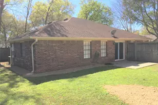 12944 Orion Ct E, Willis, TX 77318 - Photo 5