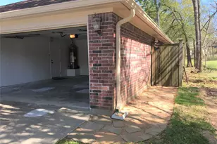 12944 Orion Ct E, Willis, TX 77318 - Photo 33