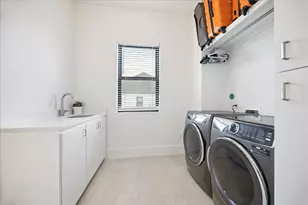 1306 Willard St, Houston, TX 77006 - Photo 29