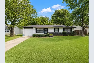 5935 Glenhurst Drive, Houston, TX 77033 - Photo 1