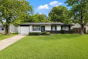 5935 Glenhurst Dr, Houston, TX 77033 - Photo 1