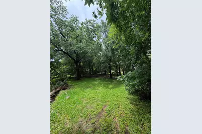 5935 Glenhurst Drive, Houston, TX 77033 - Photo 5