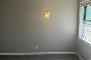 402 Thompson Dr, Bay City, TX 77414 - Photo 9