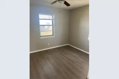 402 Thompson Drive, Bay City, TX 77414 - Photo 13