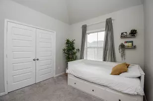 10606 Centre Shadows Dr, Houston, TX 77043 - Photo 33