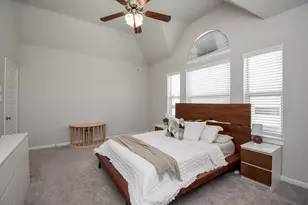 10606 Centre Shadows Dr, Houston, TX 77043 - Photo 23