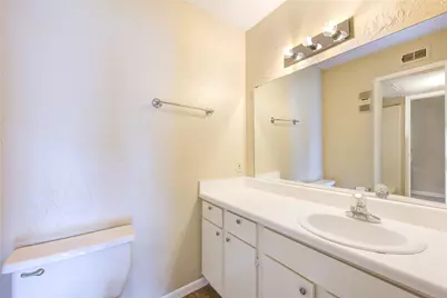 3055 Walnut Bend Lane #21, Houston, TX 77042 - Photo 23
