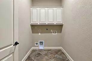 19215 Shady Blossom Dr, Cypress, TX 77433 - Photo 11