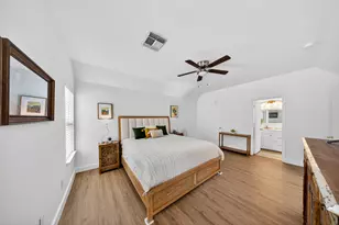 1318 Dennis St, Houston, TX 77004 - Photo 3