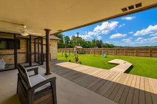 10070 Woodcreek Cir, Willis, TX 77318 - Photo 39