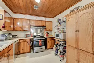 2719 Ave M, Nederland, TX 77627 - Photo 7