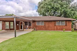 2719 Ave M, Nederland, TX 77627 - Photo 1