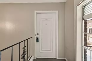 527 N Post Oak Ln, Houston, TX 77024 - Photo 3