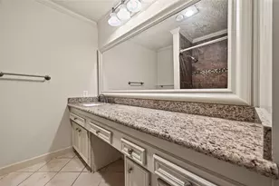527 N Post Oak Ln, Houston, TX 77024 - Photo 21
