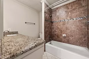 527 N Post Oak Ln, Houston, TX 77024 - Photo 17