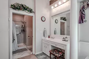 9018 Water Point Dr, Beach City, TX 77523 - Photo 37