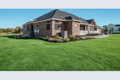 9018 Water Point Drive, Beach City, TX 77523 - Photo 11