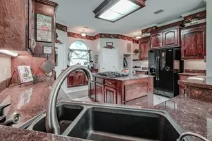 9018 Water Point Dr, Beach City, TX 77523 - Photo 25