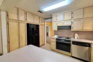 1412 Ithaca Ave, Nederland, TX 77627 - Photo 11