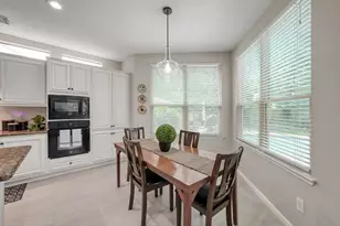94 N Cochrans Green Cir, The Woodlands, TX 77381 - Photo 15