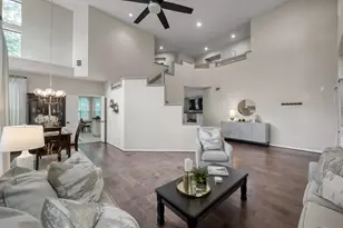 94 N Cochrans Green Cir, The Woodlands, TX 77381 - Photo 7