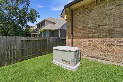 5830 Vineyard Creek Lane, Houston, TX 77365 - Photo 39