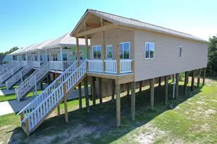 1041 15th St, San Leon, TX 77539 - Photo 5
