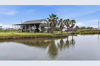 1273 Diamond Road, Crystal Beach, TX 77650 - Photo 5